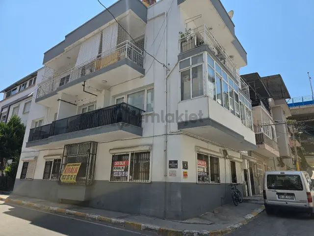 Metroya Yakın,3+1 Doğalgazlı,aydınlık Kiralıkdaire, 1