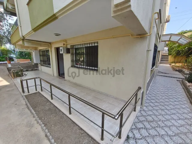 Sarnıç Merkezi Konumda Bahçe Katı Kombi Geniş Kiralık 3+1 Daire 2