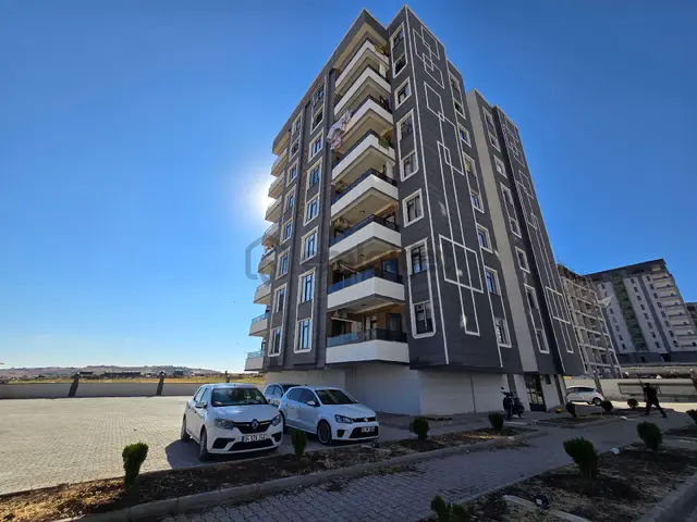 Satılık 2+1 Geniş Daire 1
