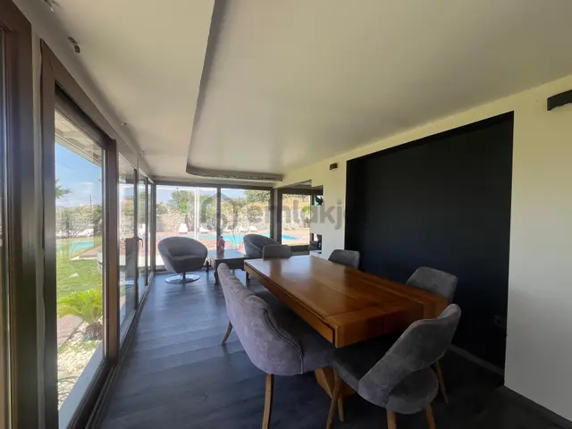 Seferihisar Ulamış'ta Kiralık Havuzlu Müstakil Villa 3