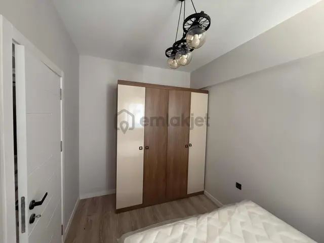 Seyrek'te Kiralık Sıfır 1+1 Daire | Havuz Cepheli | Klimalı | 4