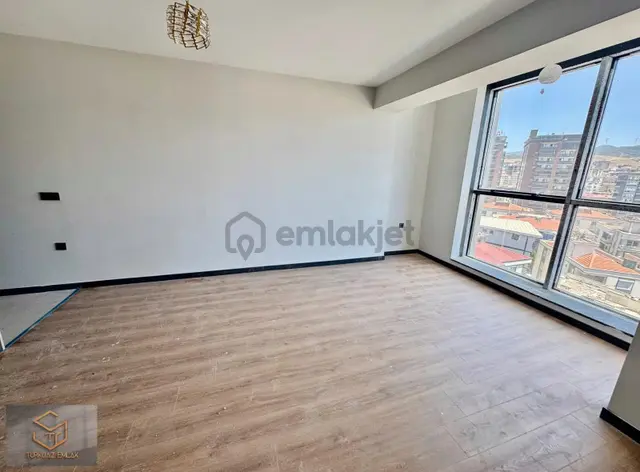 Menemen Uğur Mumcu Mah. 1+1 Kiralık 3