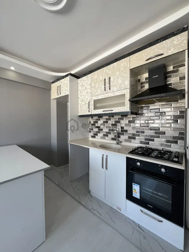 Kubilay Cad. Merkezi Konum Doğalgazlı Ve Ankastreli 2+1 Satılık Daire 5