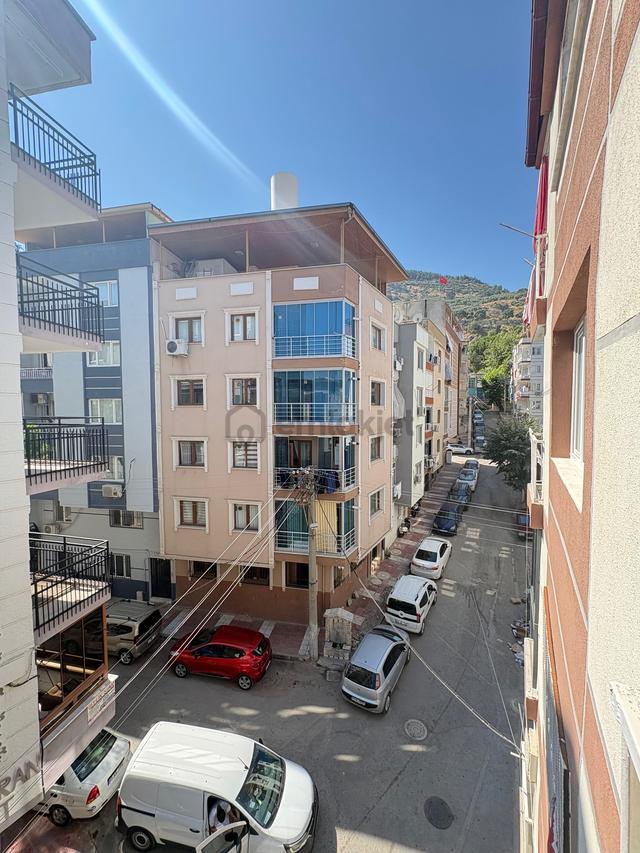 Göktaşlı Mah. Müze Yakınında 3+1 Kullanışlı Arakat Daire 4