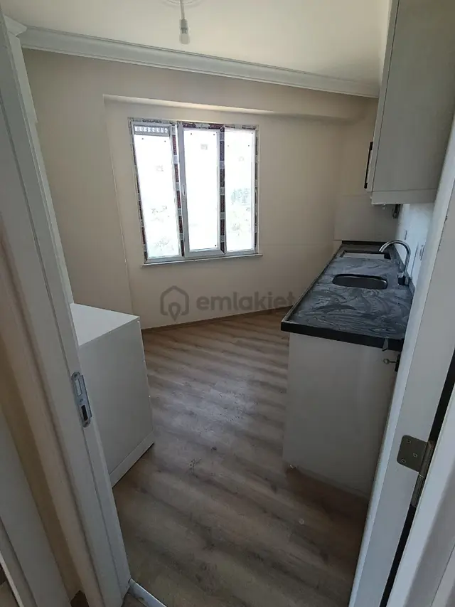 Katılım Ve Krediye Uygun Arnavutköy Nenehatun Sitede Satılık 2+1 Ara Kat Daire 5