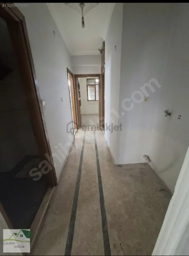 Kiralık Binada Tek Daire 3+1 Tranvayın Dibi 200m2 2 Ci Ara Kat 2