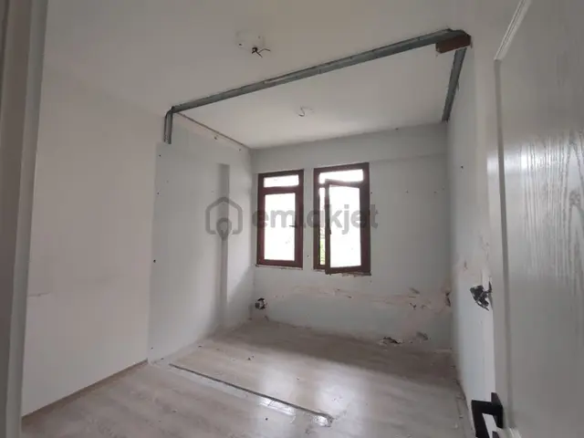 Tuzla Da Satılık3+1 İş Yeri 4