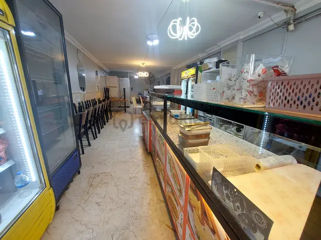 Gaziosmanpaşa Küçükköy Geleri Cadesi De Acıl Satılık Dükkan 350 M2 2