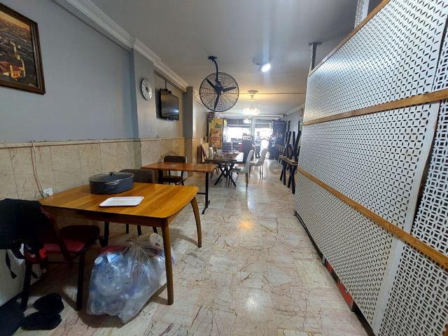 Gaziosmanpaşa Küçükköy Geleri Cadesi De Acıl Satılık Dükkan 350 M2 4