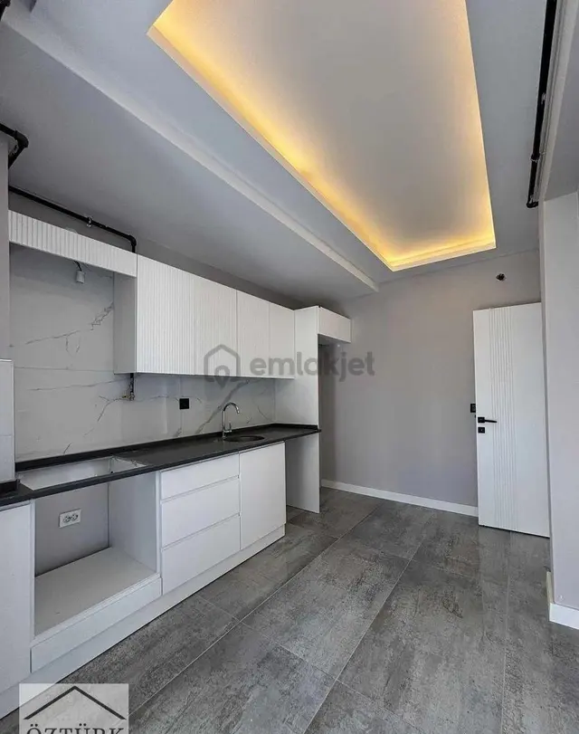 Atakentte Salon Mutfak Ayrı Satılık Lüks 2+1 3