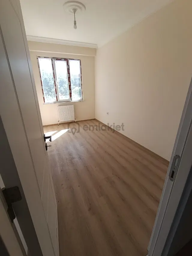 Katılım Ve Krediye Uygun Arnavutköy Nenehatun Sitede Satılık 2+1 Ara Kat Daire 4