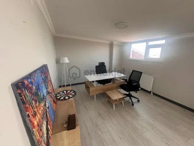 Namık Kemal Bulvarında Kiralık Ofis 1