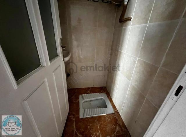 Asia Dan Çamçeşme Mah Geniş Kullanışlı Arakat Kiralık 3+1 Daire 4