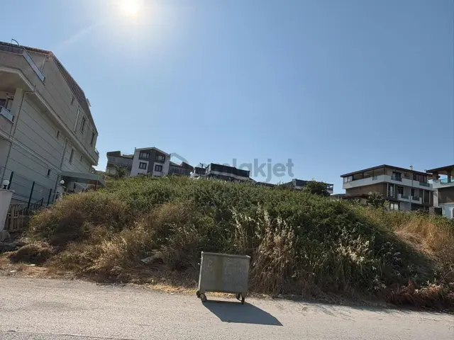 Ali Şener Caddesi Üzeri Yatırımlık Ticari + Konut İmarlı Arsa 3