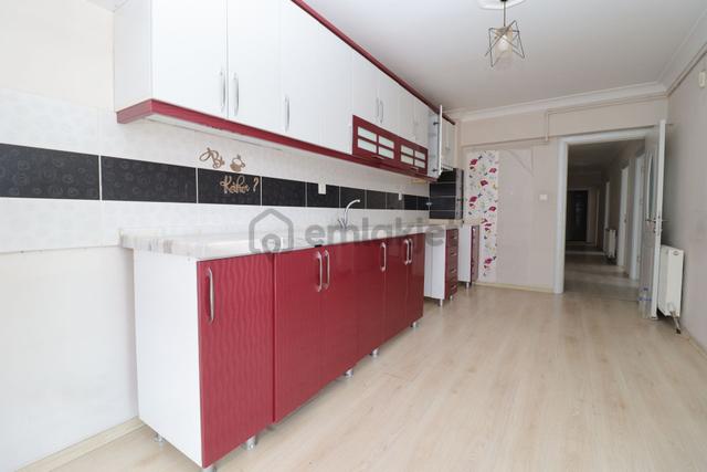 Yenikentte Köşe Başı Asansörlü/ebeveyn Banyolu 3+1 Kiralık Daire 5