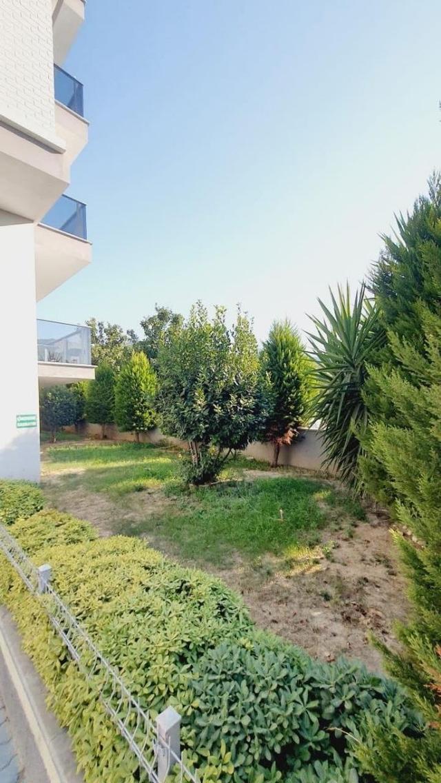 Kuşadası Davutlar'da Havuzlu Kapalı Otoparklı Kiralık 1+1 Daire 5