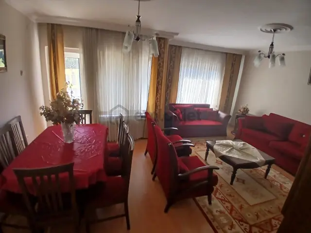 Bursa Yıldırım Hacıseyfettin Mah.de 2+1 Kombili Full Eşyalı Dair 4