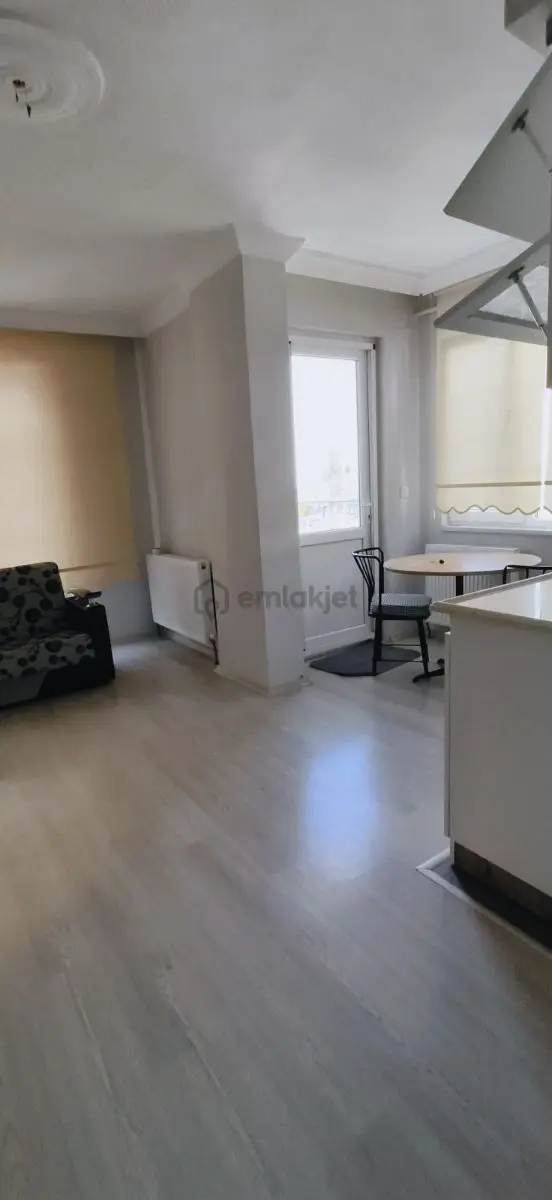 İzmir Yolu Üstü, Arakat, Balkonlu Eşyalı 1+1 Daire 2