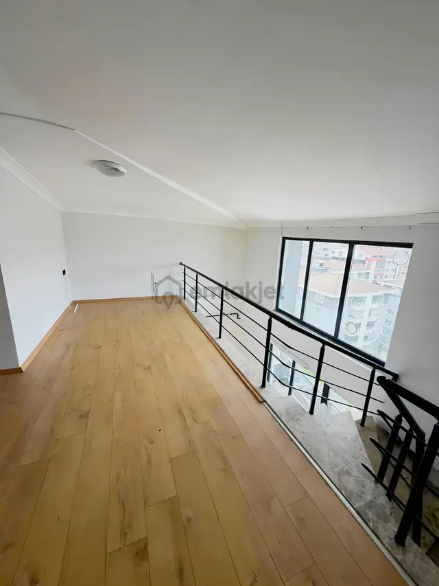 Özlüce Bulvarında Hazır Kiracılı Satılık Fırsat 1+1 Loft 3