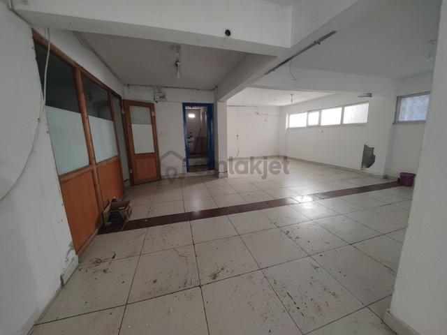 Çamçeşme Mah E-5 Cuma Pazarına Yakin 130 M2 Kiralik Dukkan 5