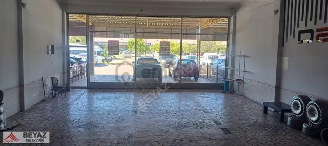 Beyaz Emlak'tan Galericiler Sitesinde Satılık Dükkan 4