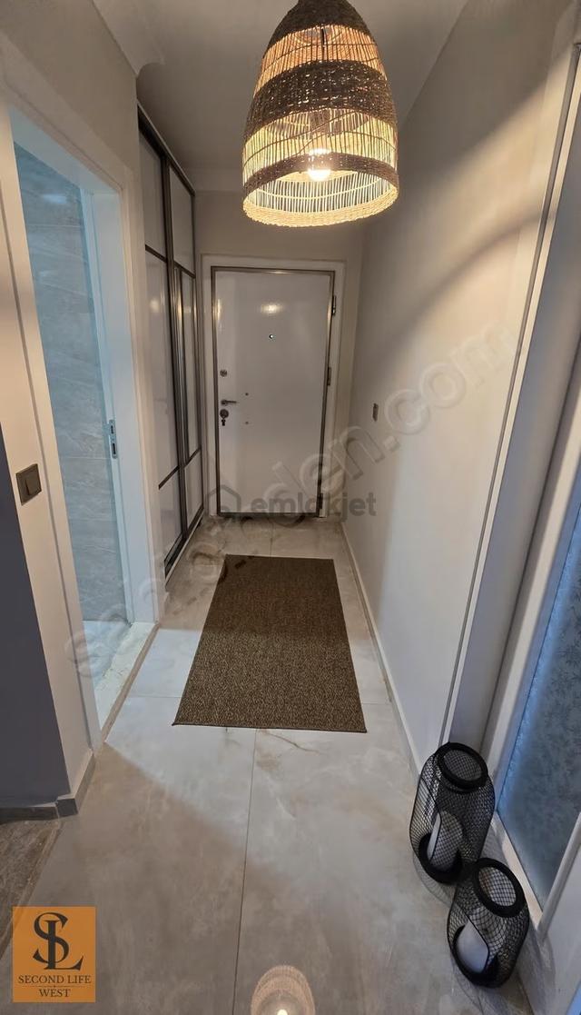 Ayvalık Sahilkent'te Havuzlu Site İçi Satılık 5+2 Müstakil Villa 3
