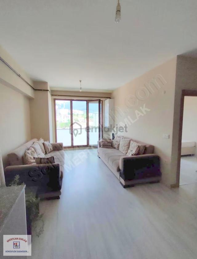 Mertcan'dan Velibaba Mah. Site İçi İskanlı Ara Kat 1+1 Daire 2