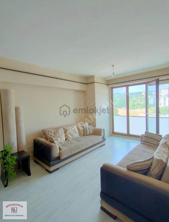 Mertcan'dan Velibaba Mah. Site İçi İskanlı Ara Kat 1+1 Daire 3