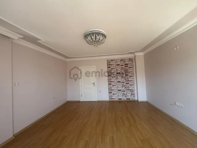 100. Yıl Site İçerisinde 3+1 Çok Acil Satılık Daire 3