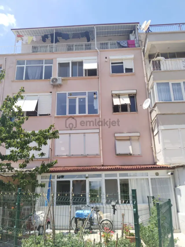 Deluxe 26 'dan Altınkum Sitesinde Ara Kat 1+1 65 M2 Daire 1