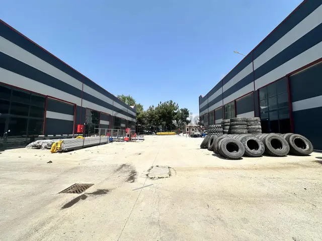 Uysal 6 Ticaret Merkezinde Satılık Dükkanlar 2