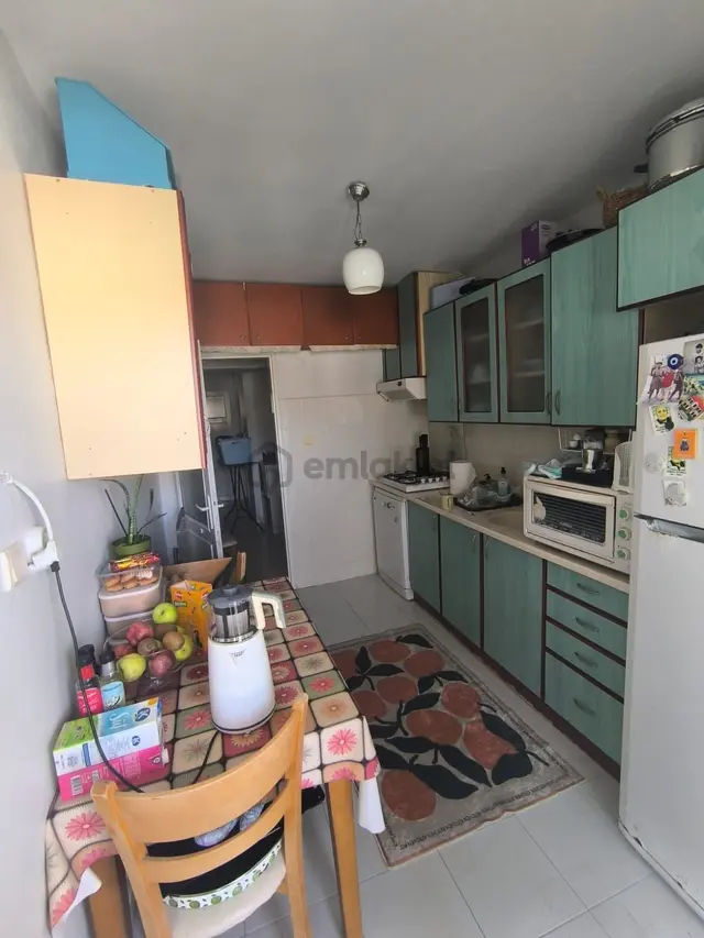 Kadınlar Denizi Mahallesi Satılık 2+1 Aydınlık Daire 4