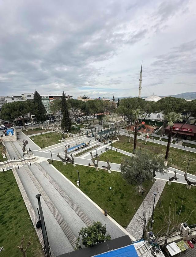 Çarşı Merkezde Tek Oda Ofis 3