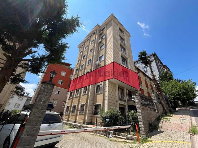 Acil!! Satlık Katta Tek Daire Arakat 3+1 Caddeye İkinci Bina 3