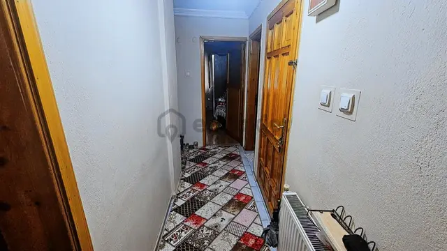 Çay Mahallesinde Yatırım Değeri Yüksek Satılık 3 Katlı Bina 2