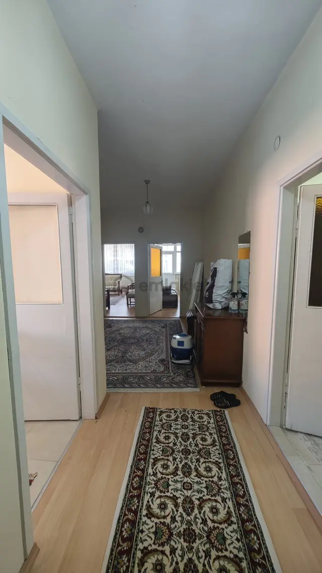 Şehir Merkezi Geniş Aydınlık Cadde Cepheli Eşyalı Kiralık Daire 3
