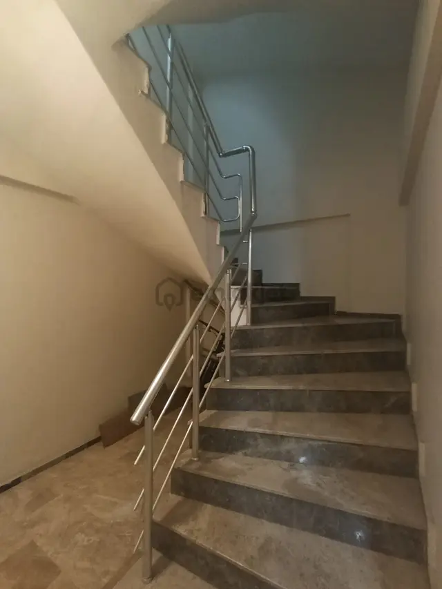 Bayraklı Adalet Mahallesi'nde 2+1 Kiralık Daire 3
