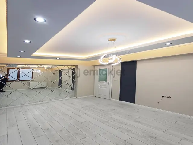 Merkezi Konumda Geniş Babçeli Bahçe Katı 2+1 Satılık Daire!!! 1