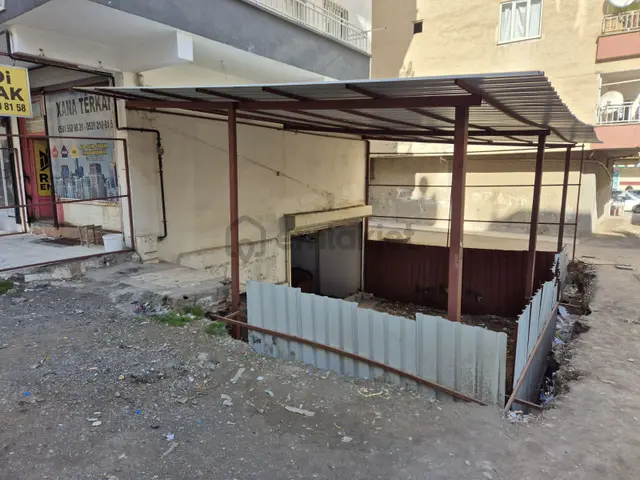Diclekent Bulvarı İle Huzurevleri Caddesi Ortasında Depolu Dükka 4