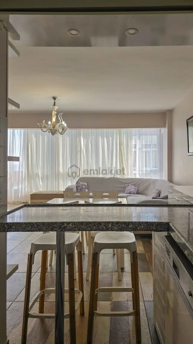 Kamiloba'da Denize Sıfır Eşyalı Ful Tadilatlı Kiralık Daire 2