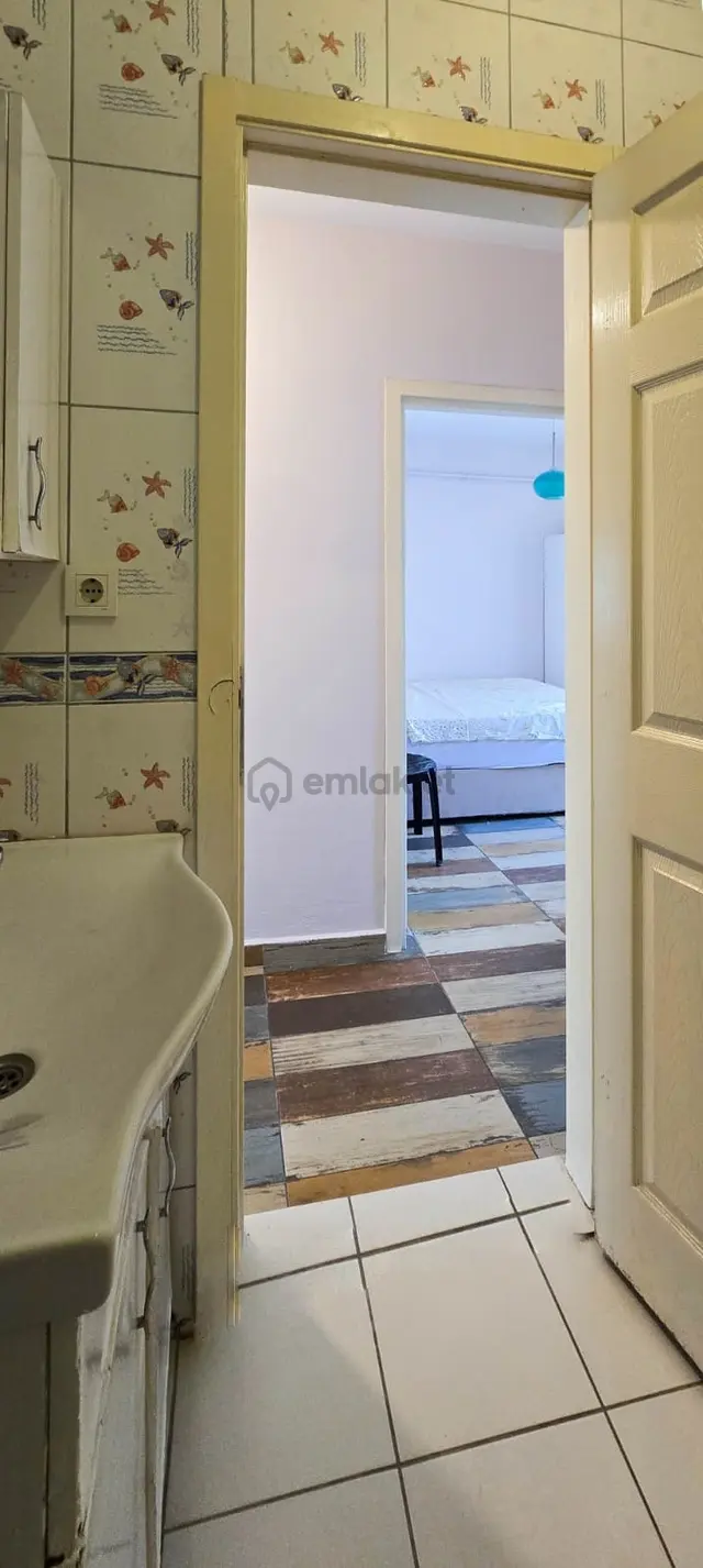 Kamiloba'da Denize Sıfır Eşyalı Ful Tadilatlı Kiralık Daire 4