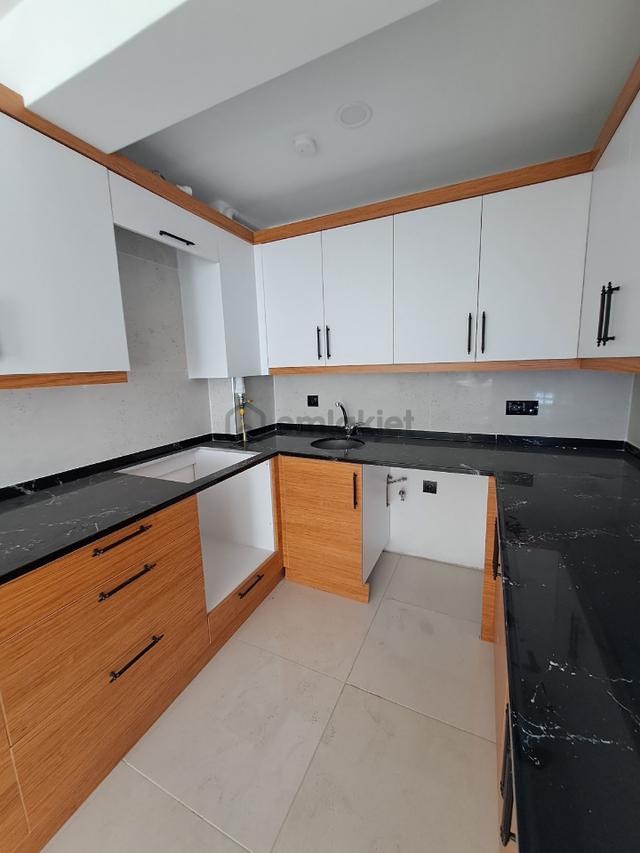Sulh Emlak Giresun Teyyaredüzü Mah Kiralık Sıfır 3+1daire 5
