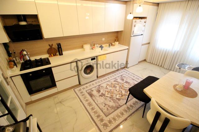 Hemdem Gayrimenkul'den İstasyon'da Full+full Yapılı Arakatta 2+1 Satılık Daire 4