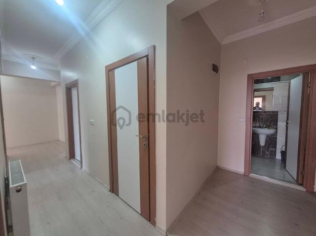 Kiralık 3+1 Daire Suluova Yenimahalle 5