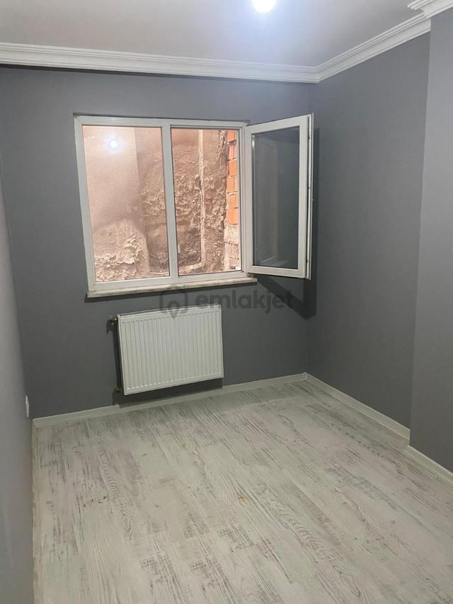 Gültepe'de Ana Caddeye 1 Dakika Yüksek Giriş 2+1 Satılık Daire 4