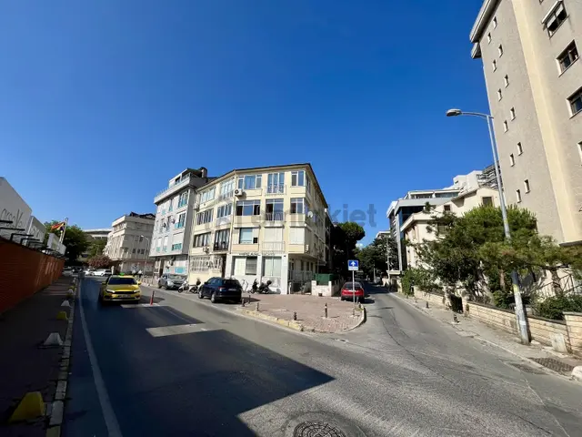 Kalamış Marinaya Yakın Ferah 3+1 Kiralık Daire 1