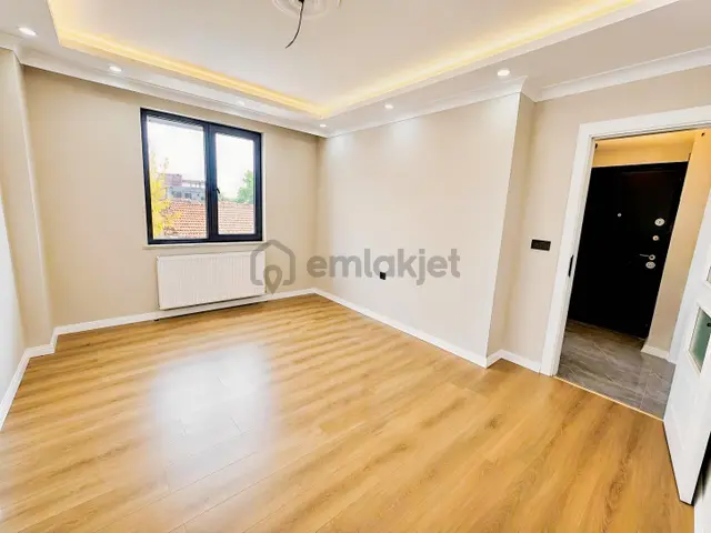 Taşolukta Değerli Konumda Nakite Satılık 2+1 Yüksek Giriş Acill