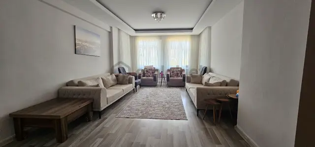 Kavaklı Mahallesinde Ana Cadde Üzeri Satılık Krediye Uygun Geniş 3+1 Daire 3