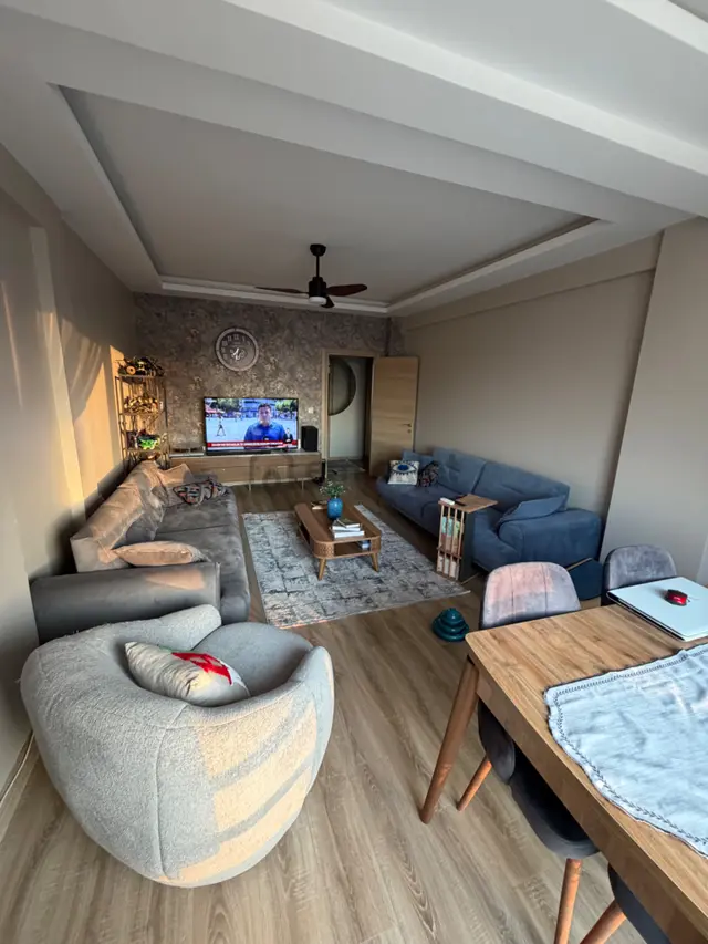 Sahibinden Geniş Takaslı Salon Mutfak Ayrı 3