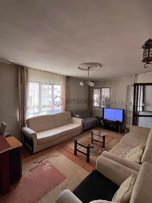 Acil Fırsat Konak Üçyol Meydan Yakını 2+1 90m2+25m2 Bahçeli Yüksek Giriş Daire 4